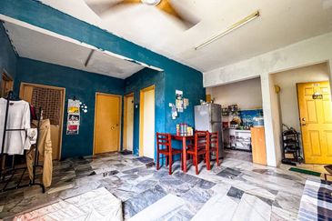 Astana Alam Apartment