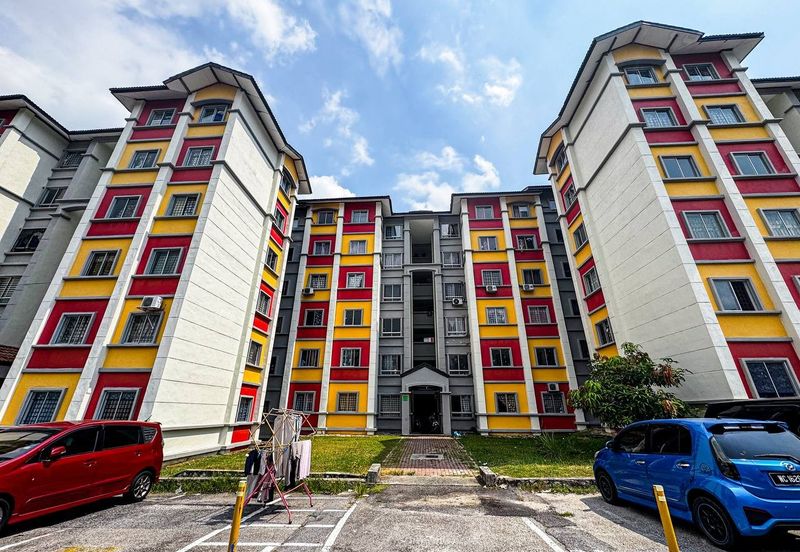 Astana Alam Apartment