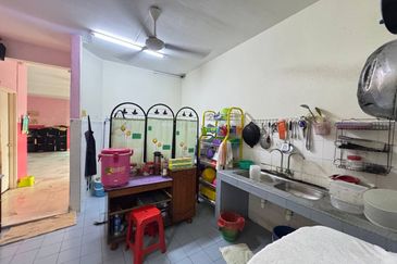 Bandar Tun Hussein Onn