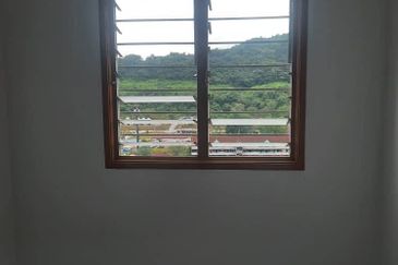 Bandar Tasik Selatan Low Cost Flat