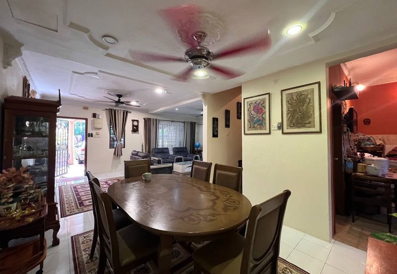 Taman Mawar, Bandar Baru Salak Tinggi