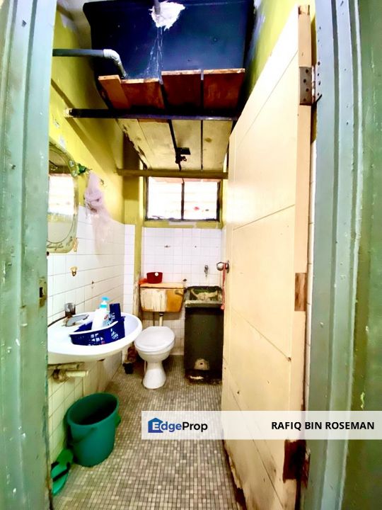 Flat Desa Serdang Seri Kembangan, Selangor, Seri Kembangan