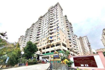 Saujana Ria Apartment