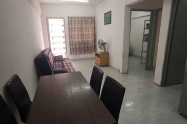 Saujana Ria Apartment