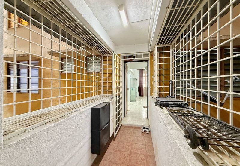 Dahlia Apartment, Pandan Indah