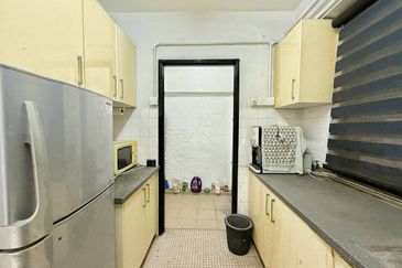 Dahlia Apartment, Pandan Indah