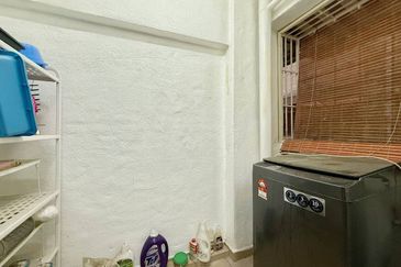 Dahlia Apartment, Pandan Indah