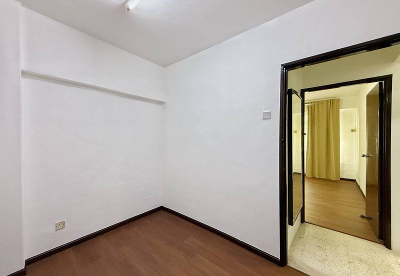 Dahlia Apartment, Pandan Indah