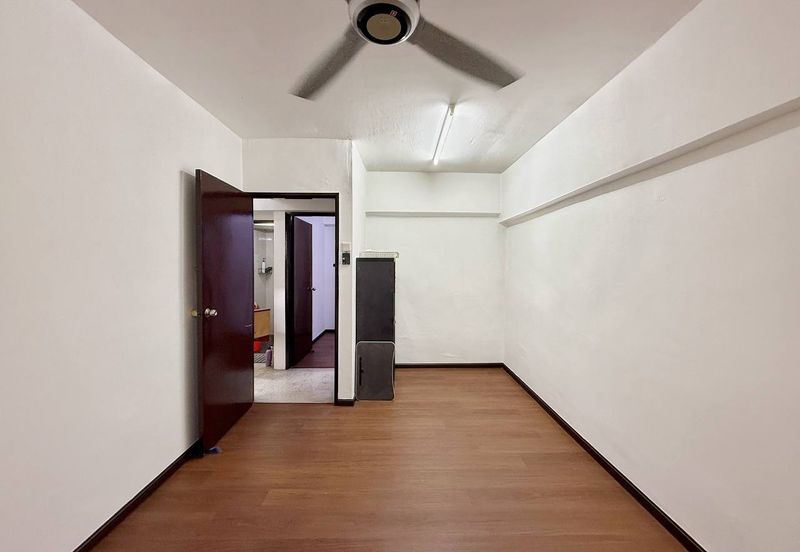 Dahlia Apartment, Pandan Indah