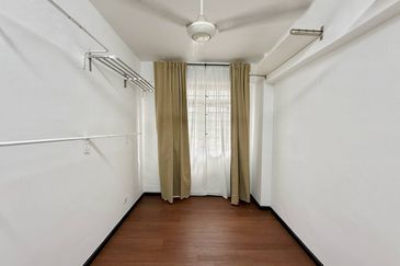 Dahlia Apartment, Pandan Indah
