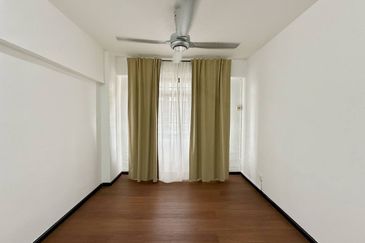 Dahlia Apartment, Pandan Indah