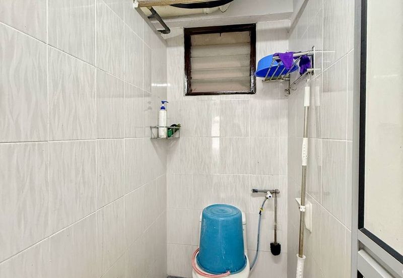 Dahlia Apartment, Pandan Indah