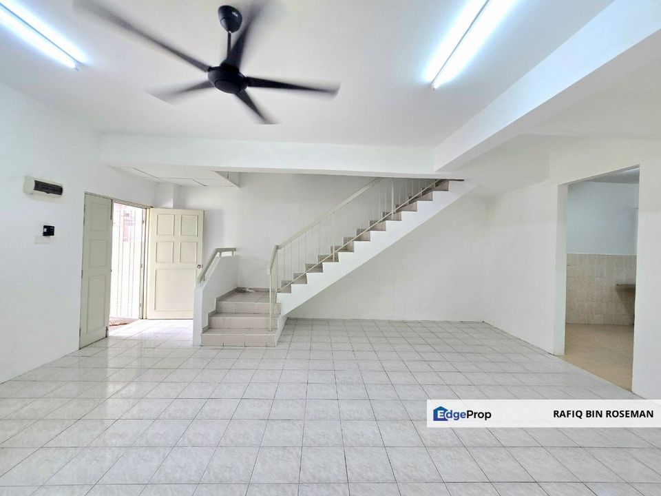 Double Storey Bandar Mahkota Cheras Seksyen 3, Selangor, Cheras