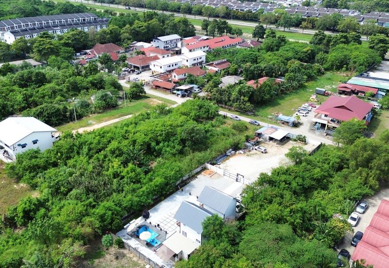 Kampung Seri Aman Luar