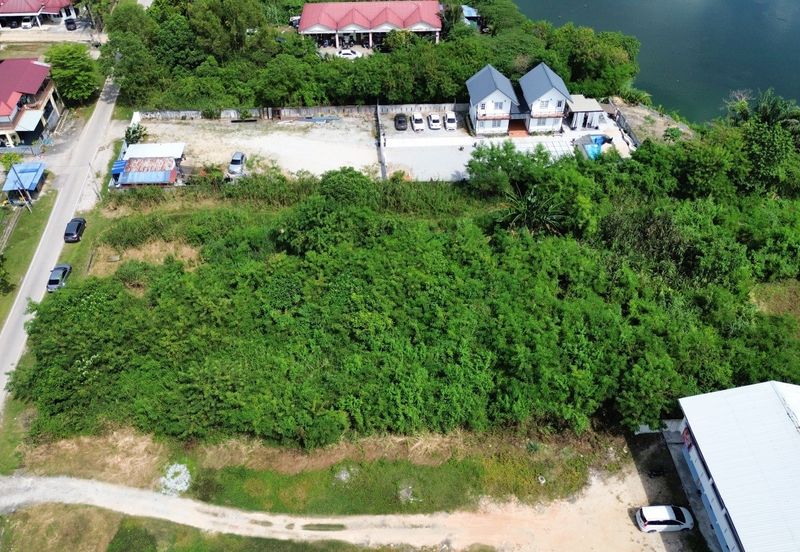 Kampung Seri Aman Luar