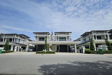 Tenderfields @ Eco Majestic