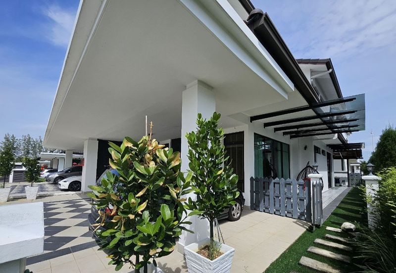 Tenderfields @ Eco Majestic