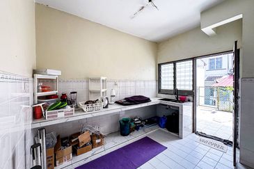 Lorong Naluri Sukma 8/11