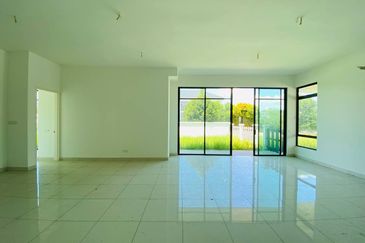 Tenderfields @ Eco Majestic