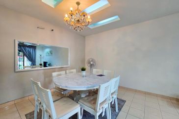 Persiaran Puncak Alam 1 