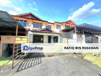 Double Storey Taman Mawar Bandar Baru Salak Tinggi Sepang, Selangor, Sepang