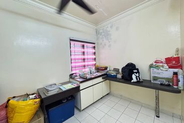 Pangsapuri Bayu Suria (Summerfields Apartments)