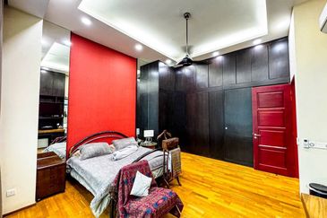 Symphony Hills Schumann