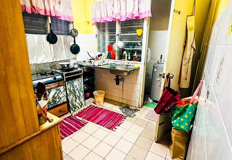 Taman Cheras Awana Apartment