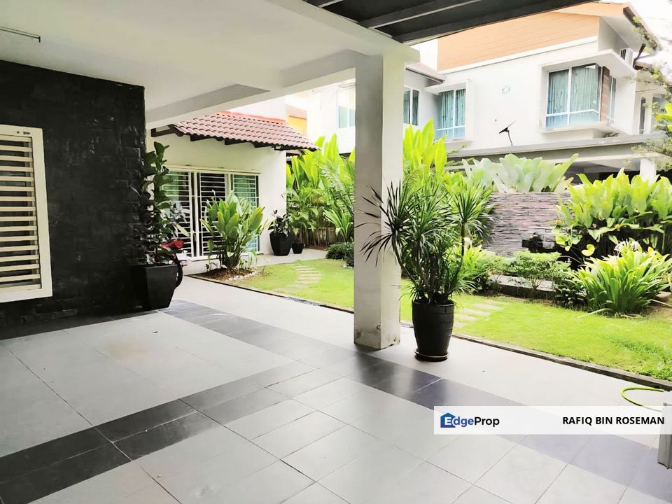 Semi D Double Storey Bandar Tasik Kesuma Semenyih, Selangor, Semenyih