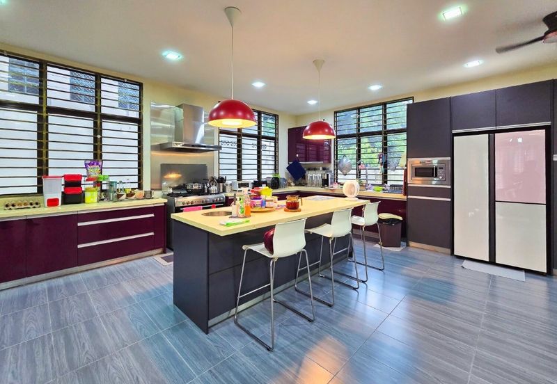 SU3 @ Bandar Saujana Utama