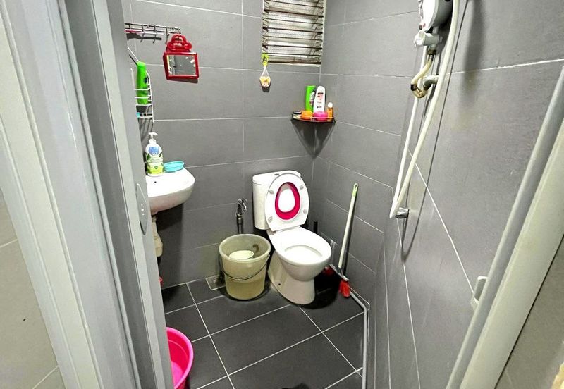 Ayers & Astaria Condominium