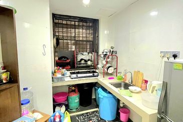 Ayers & Astaria Condominium