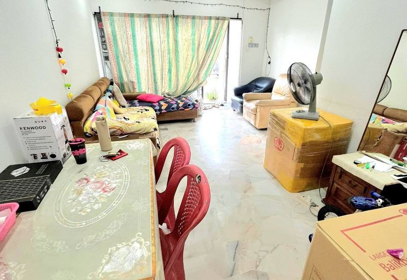 Ayers & Astaria Condominium