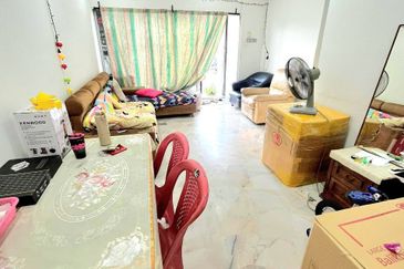 Ayers & Astaria Condominium