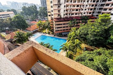 Bayu Tasik Condominium