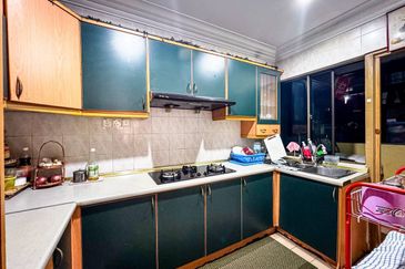 Bayu Tasik Condominium