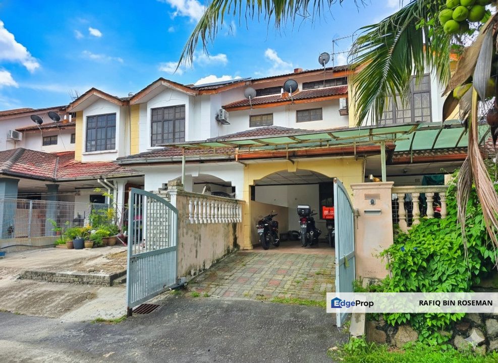 Double Storey Seksyen 4 Bandar Baru Bangi, Selangor, Bangi