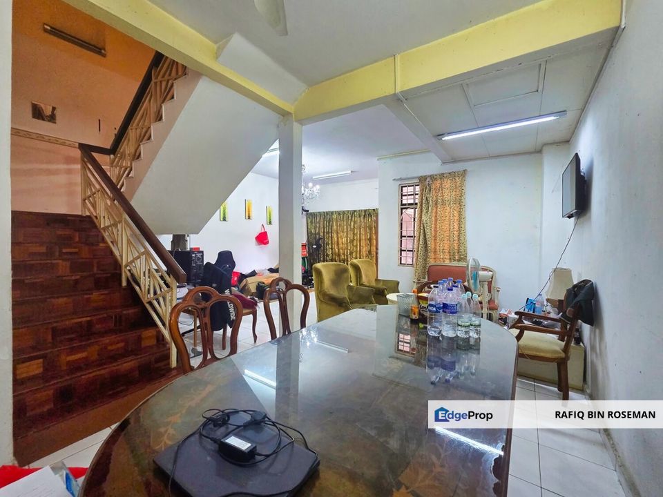 Double Storey Seksyen 4 Bandar Baru Bangi, Selangor, Bangi