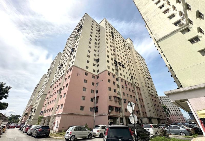Bandar Tasik Selatan Low Cost Flat