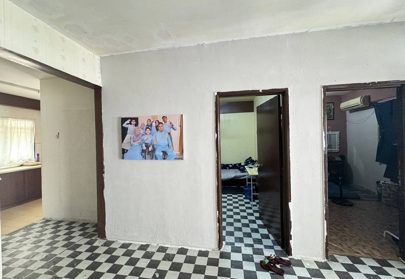 Bandar Tasik Selatan Low Cost Flat