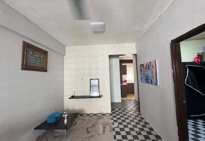 Bandar Tasik Selatan Low Cost Flat