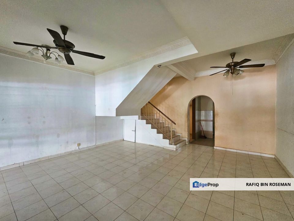 Double Storey Seri Pristana 3 Saujana Utama Sungai Buloh, Selangor, Sungai Buloh