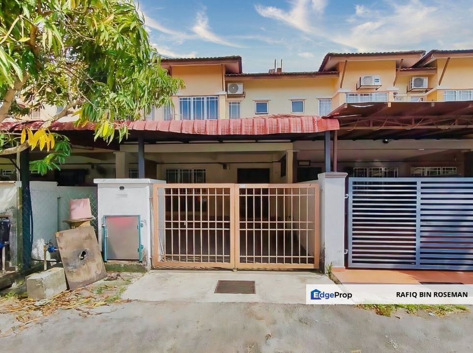 Double Storey Seri Pristana 3 Saujana Utama Sungai Buloh, Selangor, Sungai Buloh
