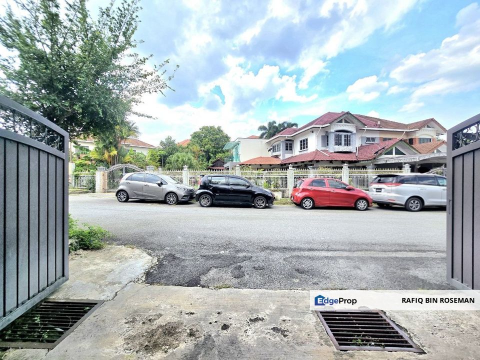 Double Storey Jalan Suadamai Bandar Tun Hussein Onn Cheras Selangor, Selangor, Cheras