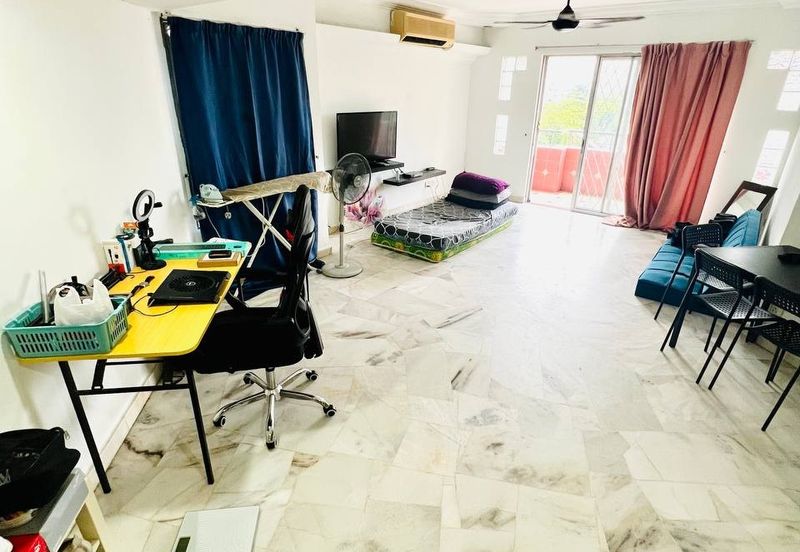 Le Jardine Condominium