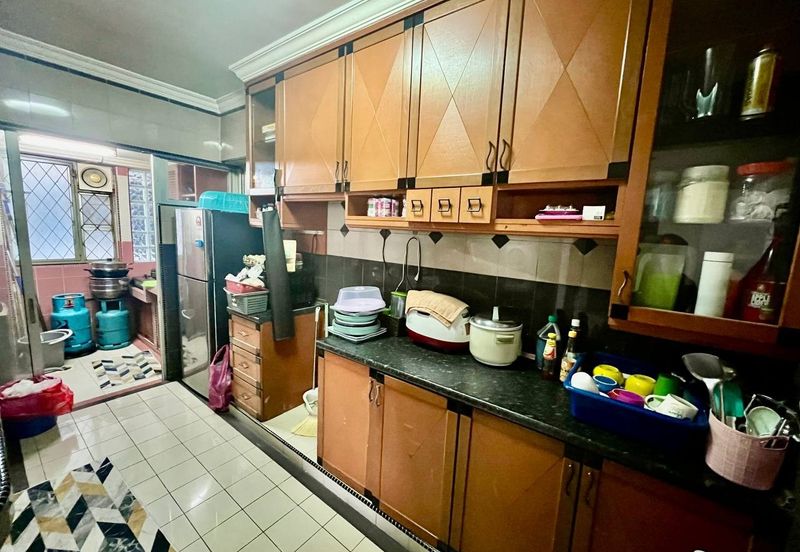 Le Jardine Condominium