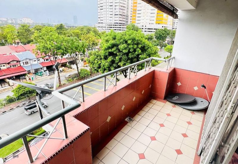 Le Jardine Condominium