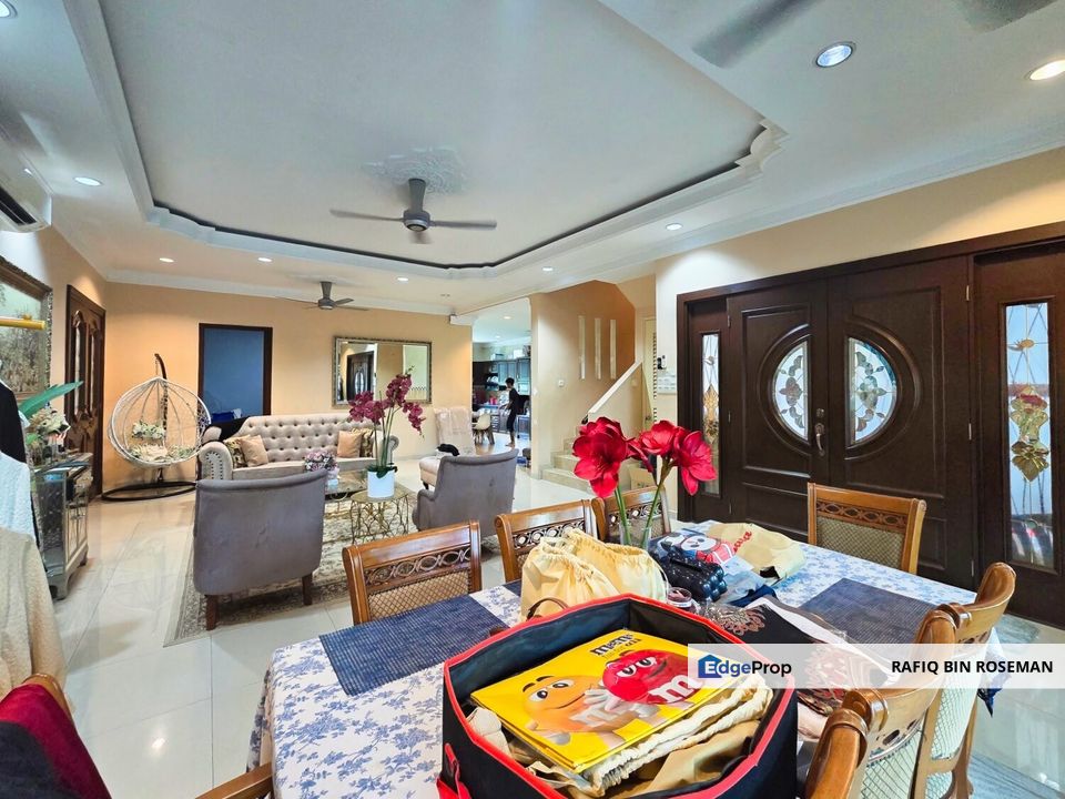 Semi D Facing Open 2.5 Storey Taman Subang Alam Seksyen 27 Shah Alam, Selangor, Shah Alam