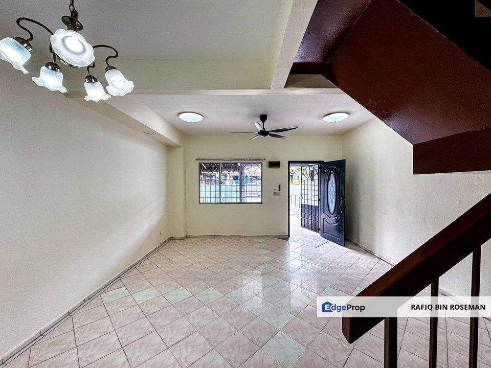 Double Storey Blok 28 Bandar Tasik Puteri, Selangor, Rawang