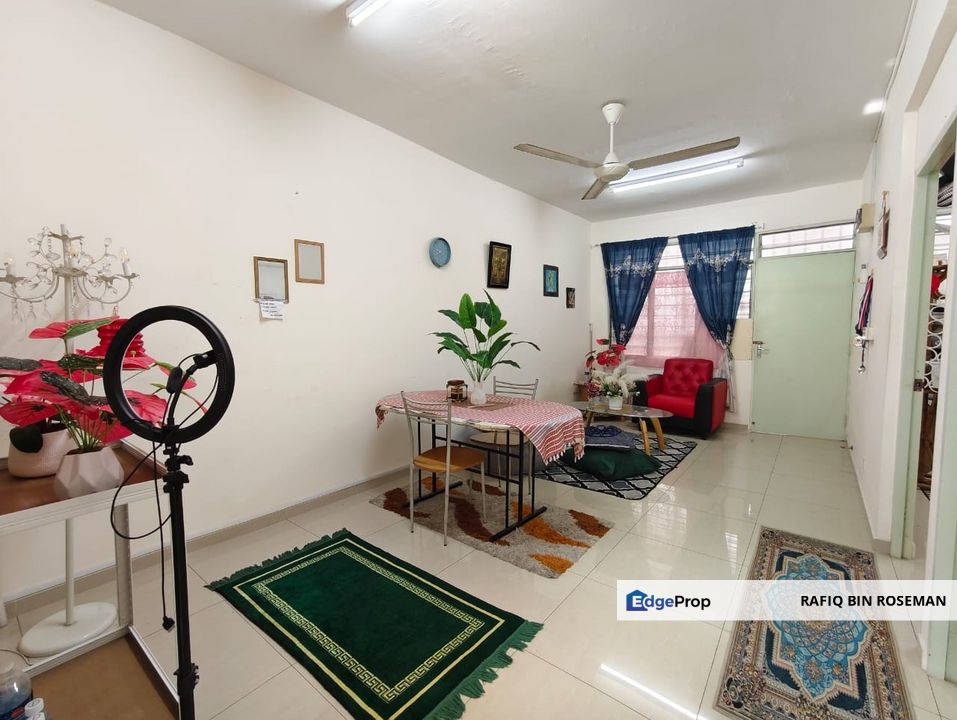 Pangsapuri Desa Lembah Permai Ampang, Selangor, Ampang